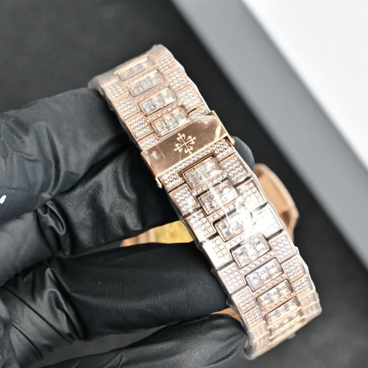 Patek Philippe Nautilus 5719 White Gold Super Clone Replica Watch