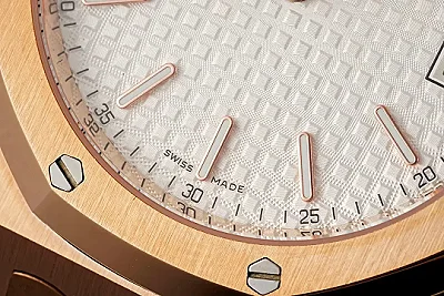 OM Factory Audemars Piguet Royal Oak 15202 Rose Gold Super Clone Replica Watch
