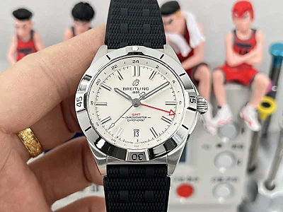 BLS Factory Breitling Men's Superocean Automatic White Dial Silver Case Black Rubber Strap Watch