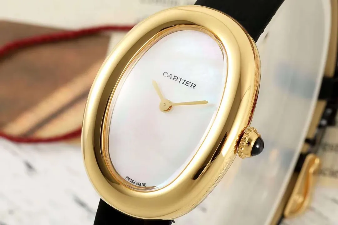 Cartier Baignoire Oval Yellow Gold Case Mother-of-Pearl Dial Black Leather Strap Swiss Made Women's Luxury Watch