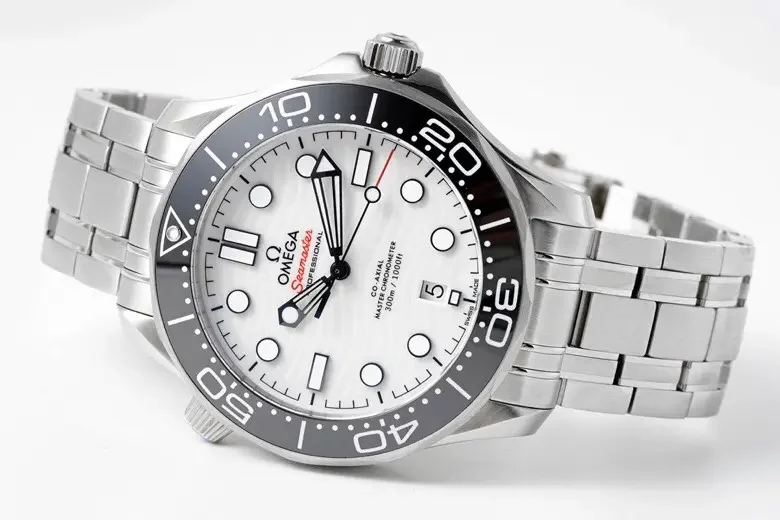 VS Factory Omega Seamaster 300M White Dial Steel - High-Quality VSF Watches