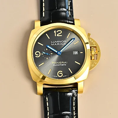 Panerai Luminor Marina Automatic Gold Case Black Dial Men's Watch with Black Alligator Leather Strap