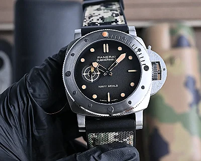 VS Factory Panerai Submersible Navy Seals Black Dial Titanium Case Camo Rubber Strap Men's Dive Watch
