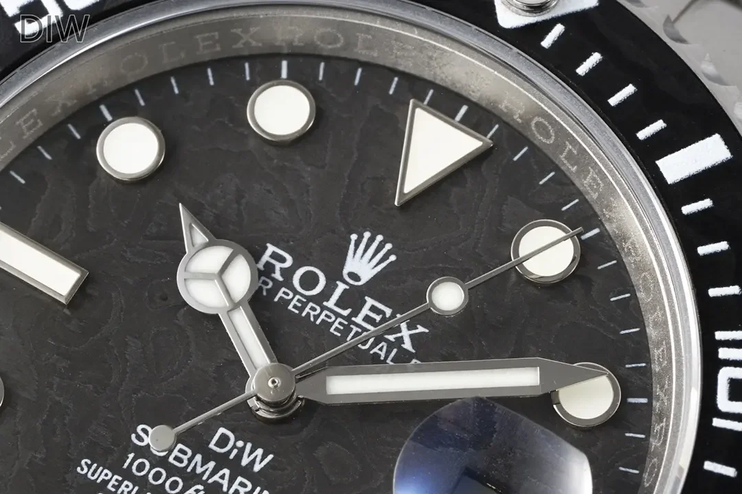 Rolex Submariner PARAKEET - Custom Black Carbon Fiber Dial, Premium Stainless Steel Timepiece