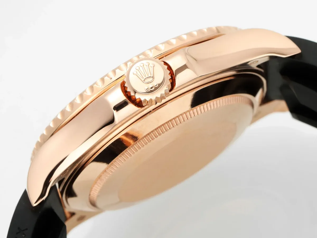 Rolex Yacht-Master Rose Gold Black Rubber - Premium