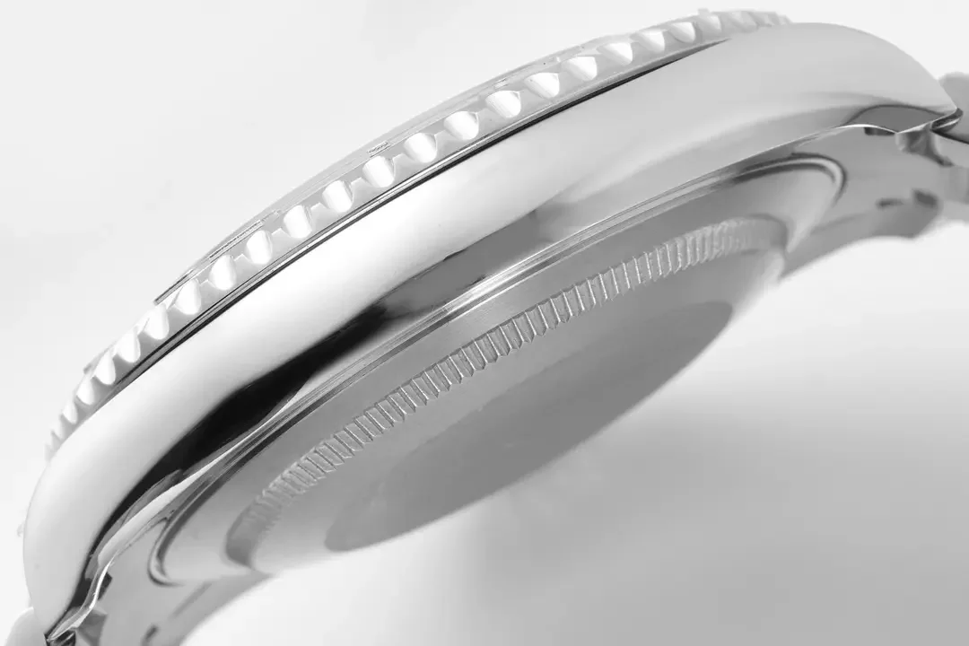 Rolex Yacht-Master 40mm Stainless Steel Watch with Black Dial and Oyster Bracelet - Premium Timepieces